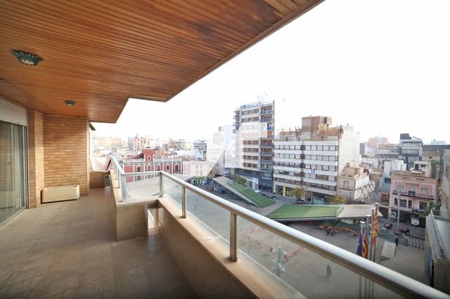 4 bedroom Flat for sale in Centro, Castelló de la Plana - € 290,000 (Ref: 9452930)
