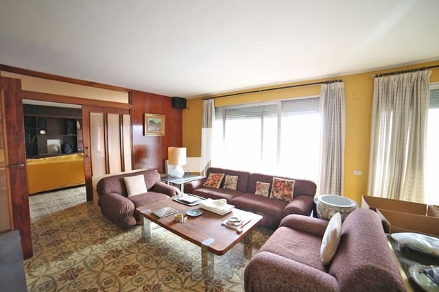 4 bedroom Flat for sale in Centro, Castelló de la Plana - € 290,000 (Ref: 9452930)