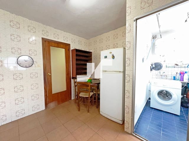 4 slaapkamer Penthouse te koop in Vila-real - € 130.000 (Ref: 9470712)