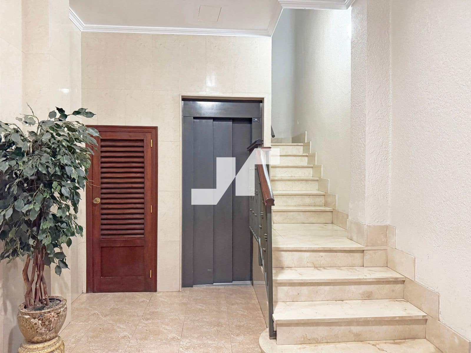 4 bedroom Flat for rent in Vila-real - € 600 (Ref: 9479460)