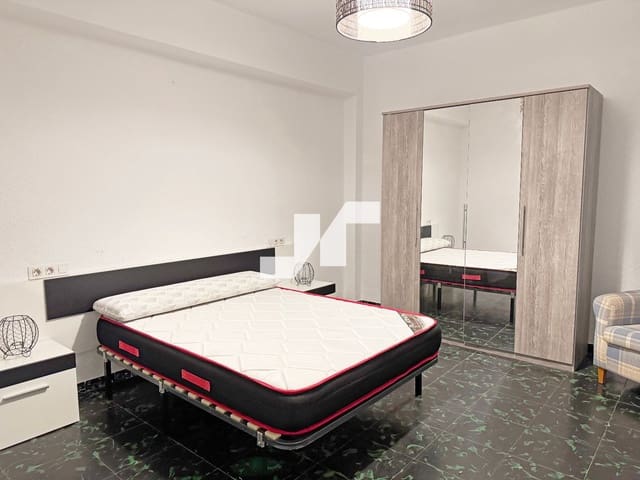 4 bedroom Flat for rent in Vila-real - € 600 (Ref: 9479460)