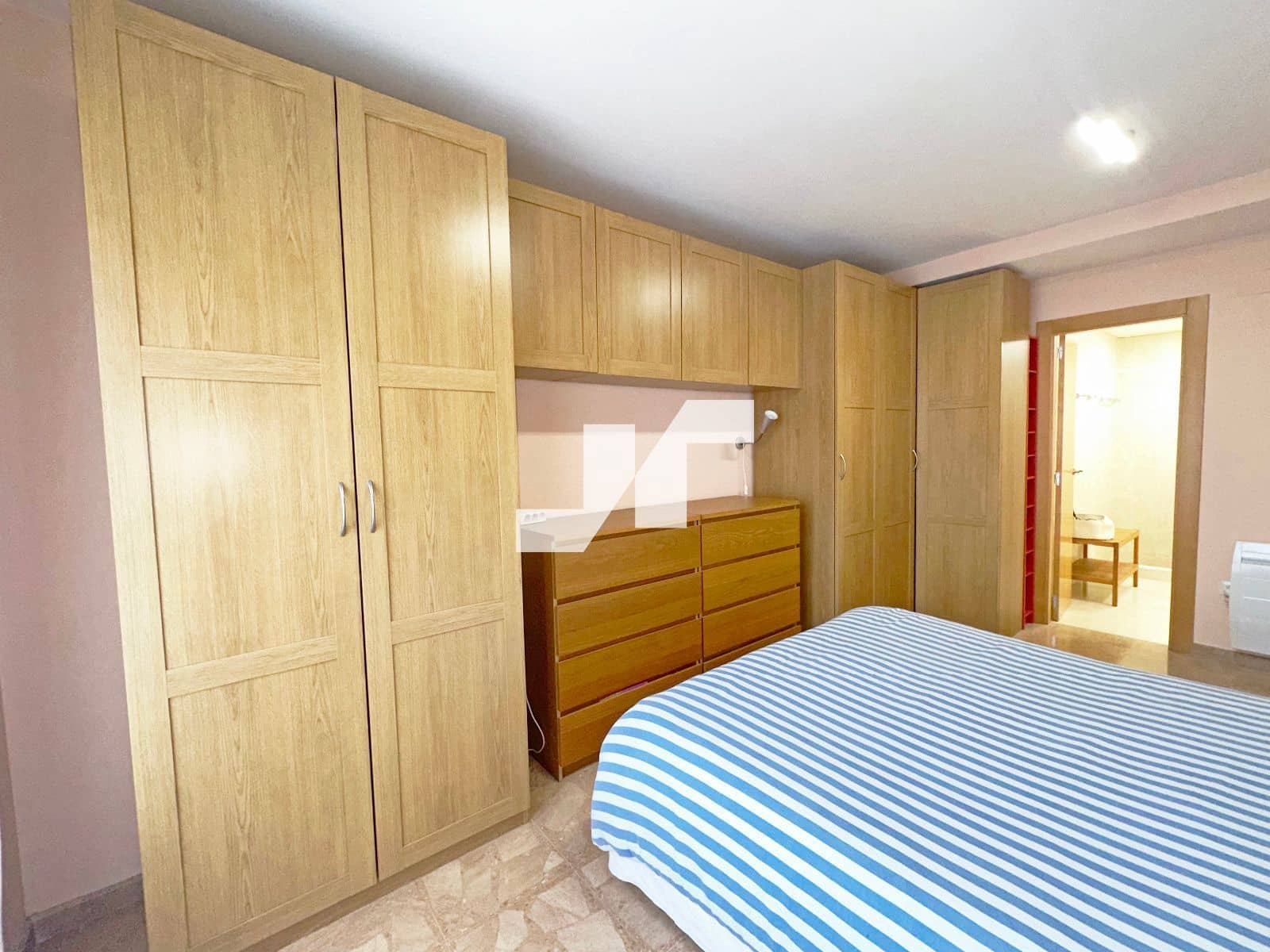 Piso de 3 habitaciones en Castelló de la Plana en alquiler con garaje - 900 € (Ref: 9485048)