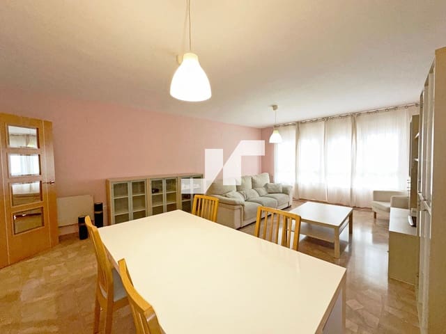 Piso de 3 habitaciones en Centro, Castelló de la Plana en alquiler con garaje - 900 € (Ref: 9485048)