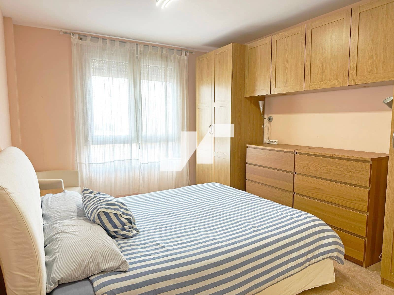 Piso de 3 habitaciones en Castelló de la Plana en alquiler con garaje - 900 € (Ref: 9485048)