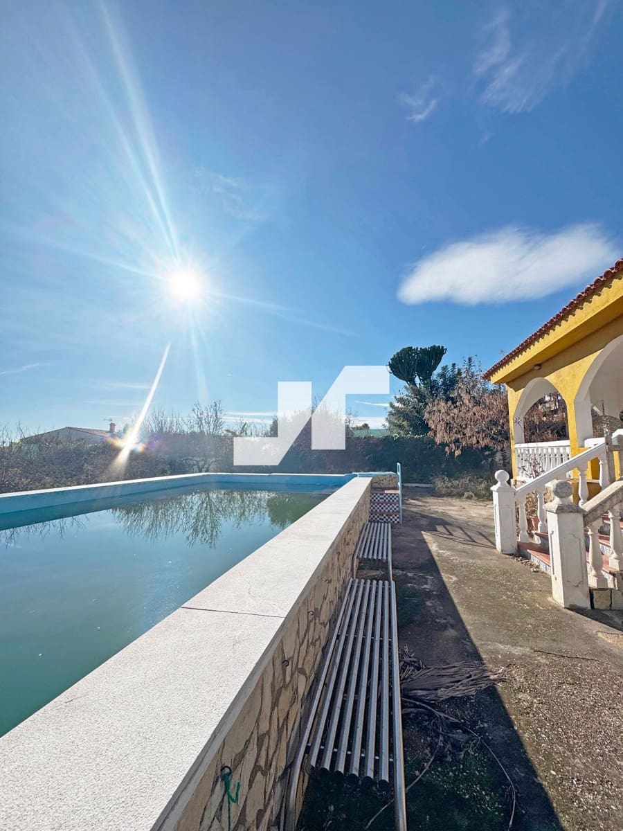 3 bedroom Villa for sale in Onda with pool garage - € 225,000 (Ref: 9493952)