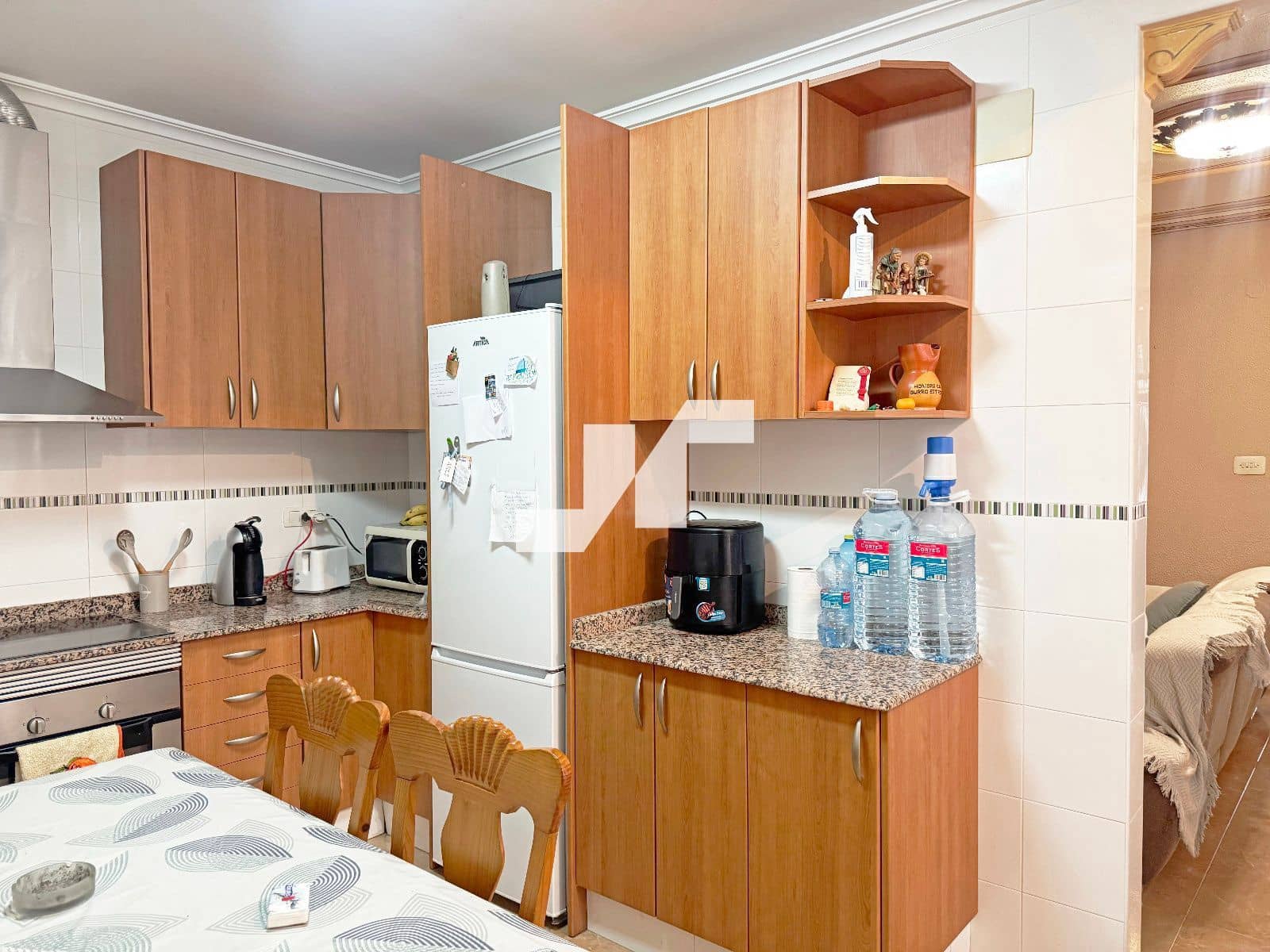 5 bedroom Villa for sale in Vila-real with garage - € 145,000 (Ref: 9493953)