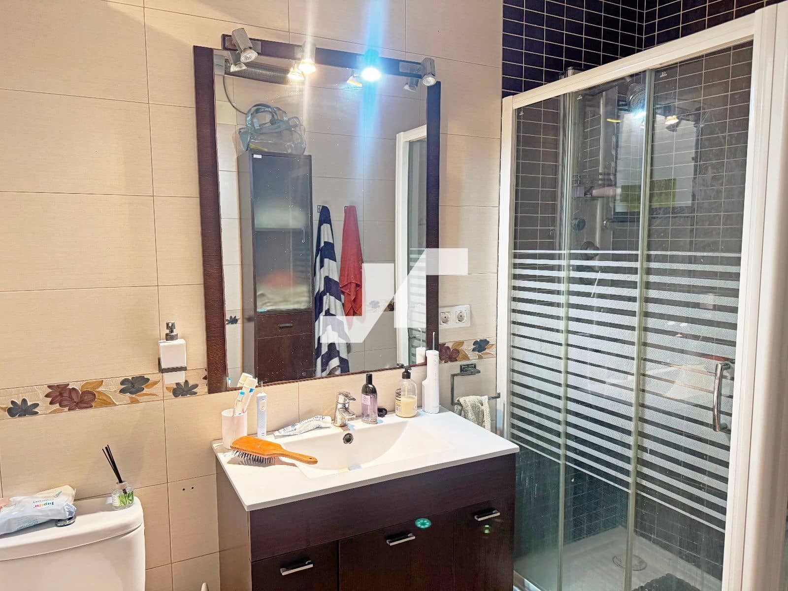 5 bedroom Villa for sale in Vila-real with garage - € 145,000 (Ref: 9493953)