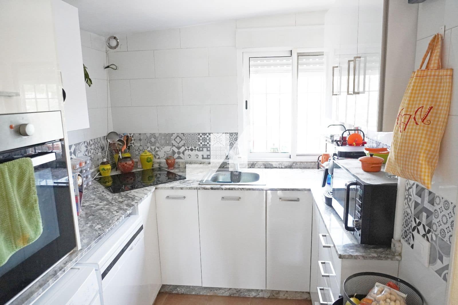 3 makuuhuone Huvila myytävänä paikassa Montserrat mukana uima-altaan - 210 000 € (Ref: 9503612)