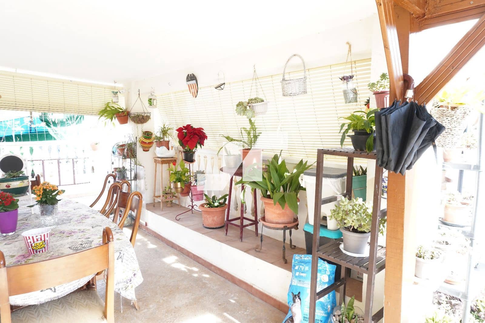 3 makuuhuone Huvila myytävänä paikassa Montserrat mukana uima-altaan - 210 000 € (Ref: 9503612)