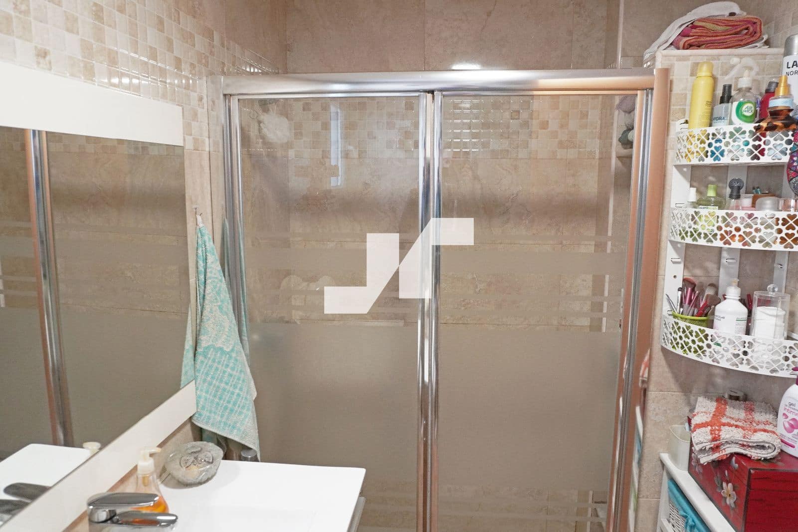 3 makuuhuone Huvila myytävänä paikassa Montserrat mukana uima-altaan - 210 000 € (Ref: 9503612)