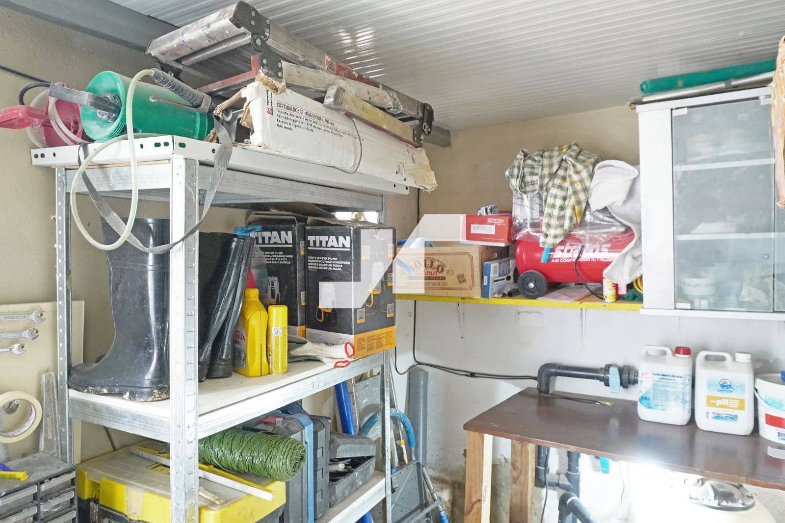 3 makuuhuone Huvila myytävänä paikassa Montserrat mukana uima-altaan - 210 000 € (Ref: 9503612)