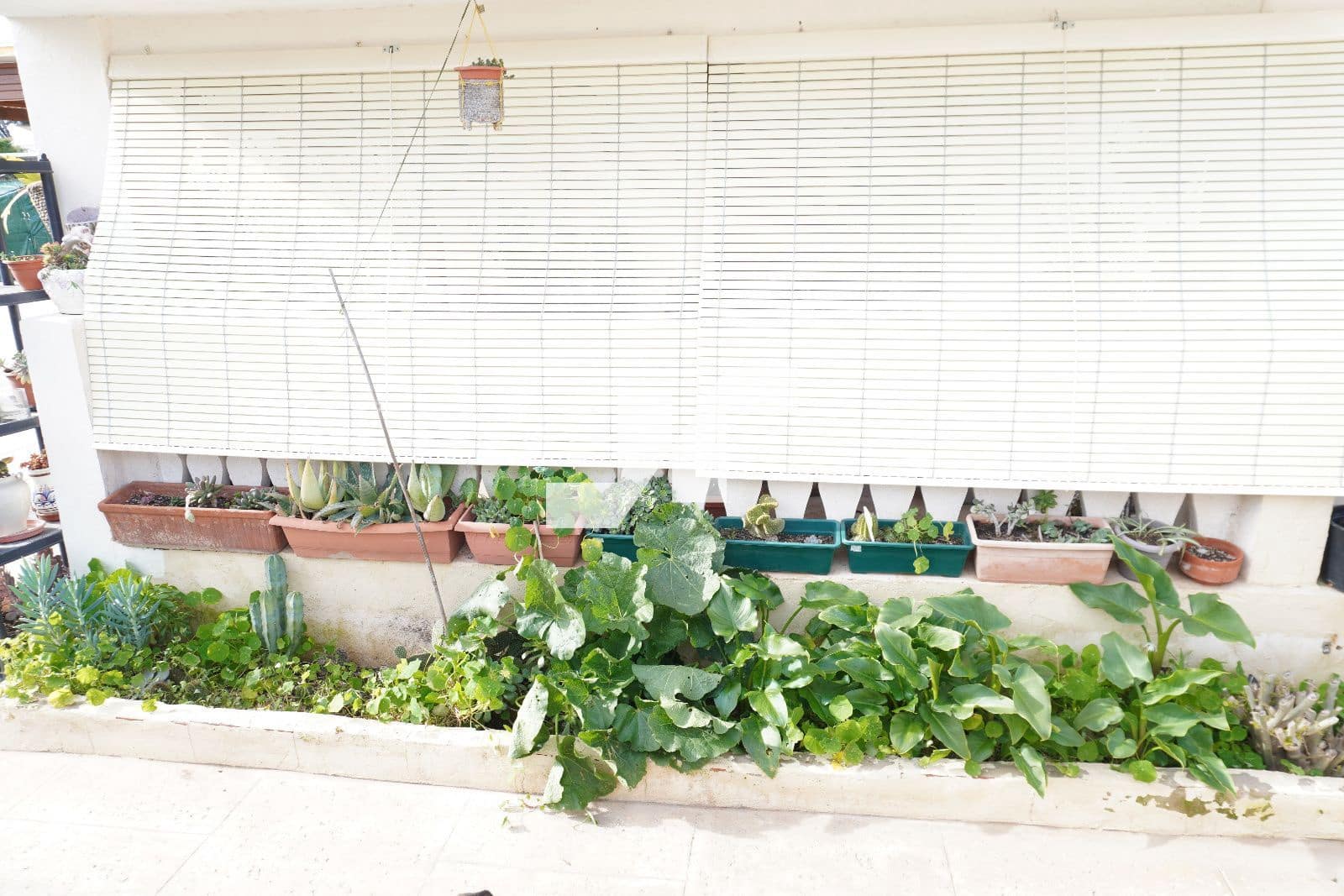 3 makuuhuone Huvila myytävänä paikassa Montserrat mukana uima-altaan - 210 000 € (Ref: 9503612)