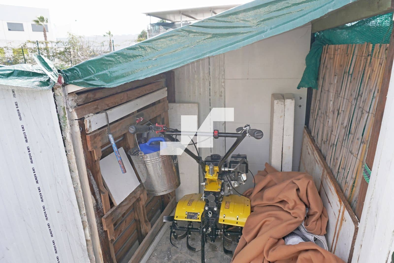 3 makuuhuone Huvila myytävänä paikassa Montserrat mukana uima-altaan - 210 000 € (Ref: 9503612)