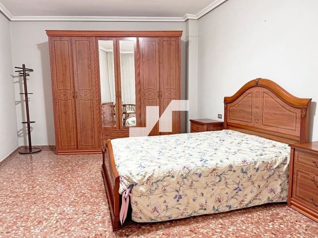 4 makuuhuone Asunto vuokrattavana paikassa Vila-real - 700 € (Ref: 9524983)