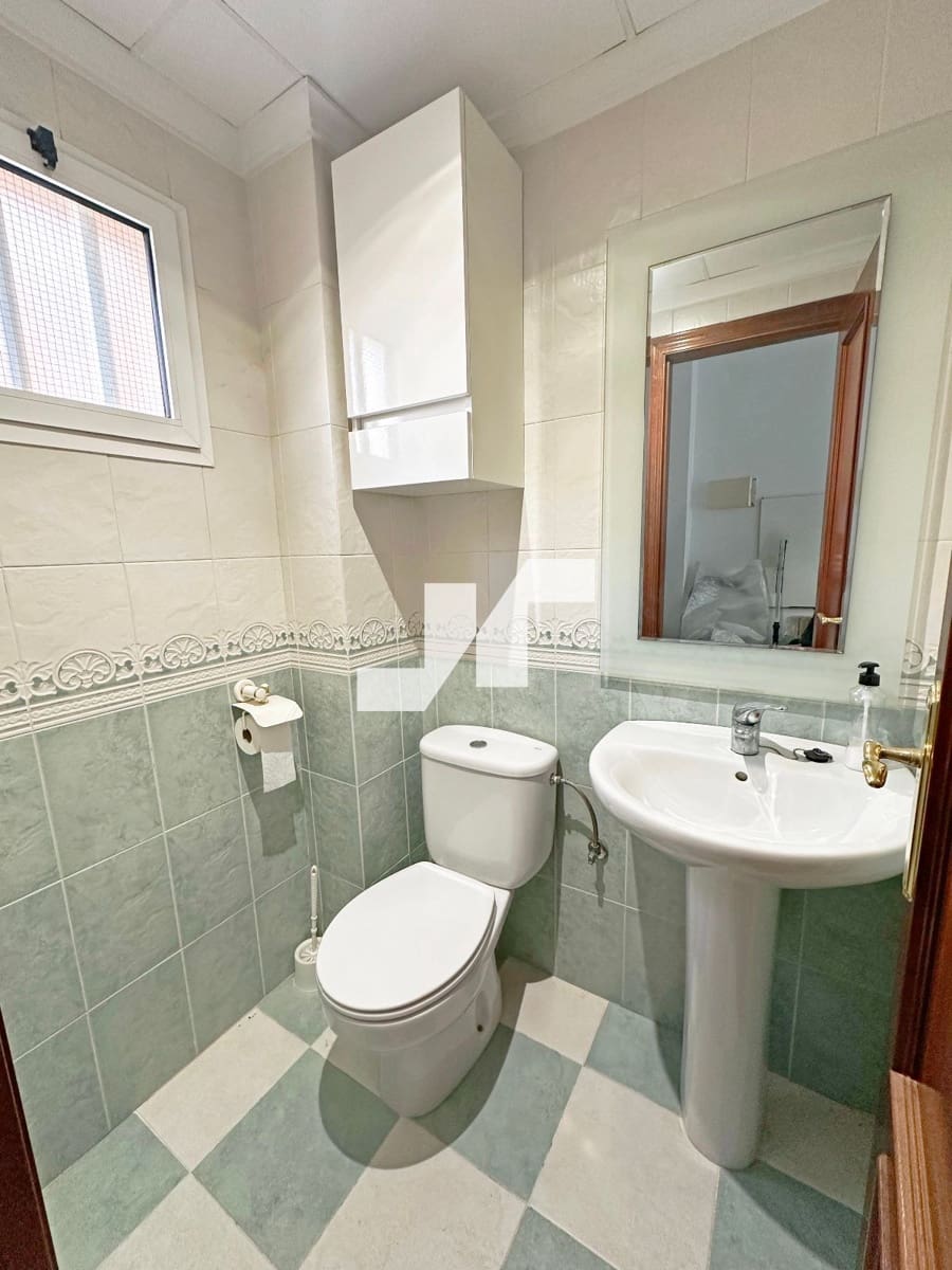 Commercial for rent in Vila-real - € 350 (Ref: 9532595)