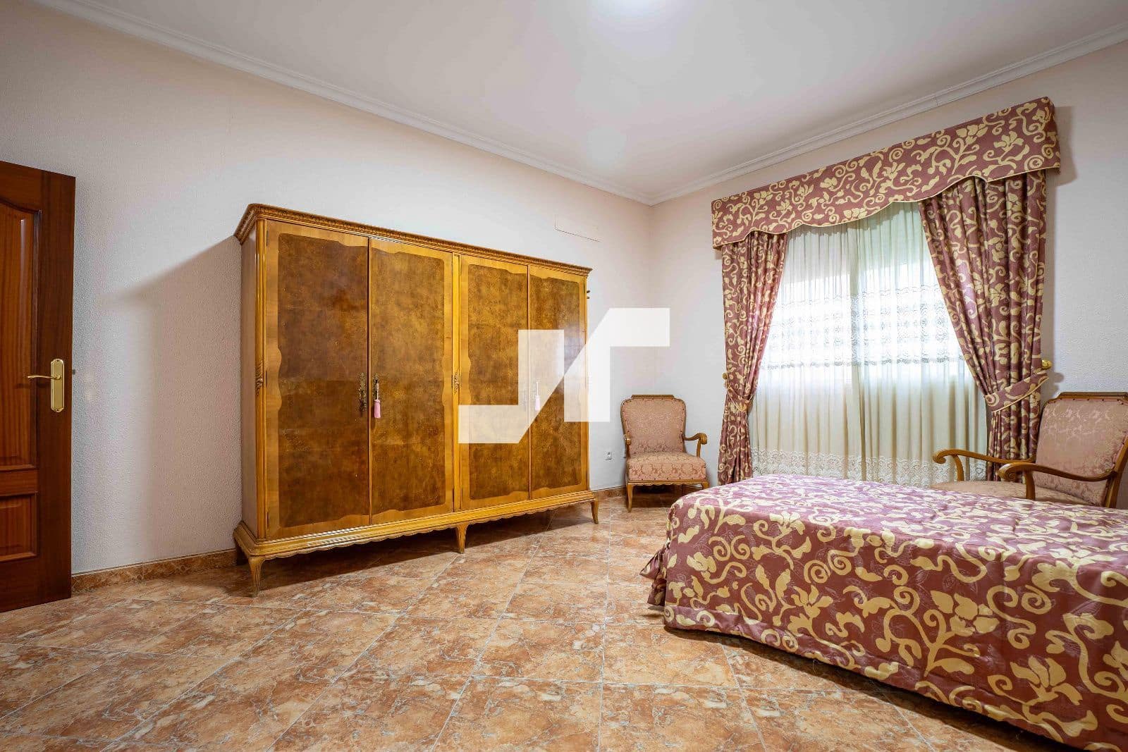 4 sypialnia Willa na sprzedaż w Castello de la Plana z garażem - 373 000 € (Ref: 9534893)