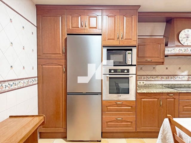 2 bedroom Villa for rent in Vila-real - € 700 (Ref: 9540571)