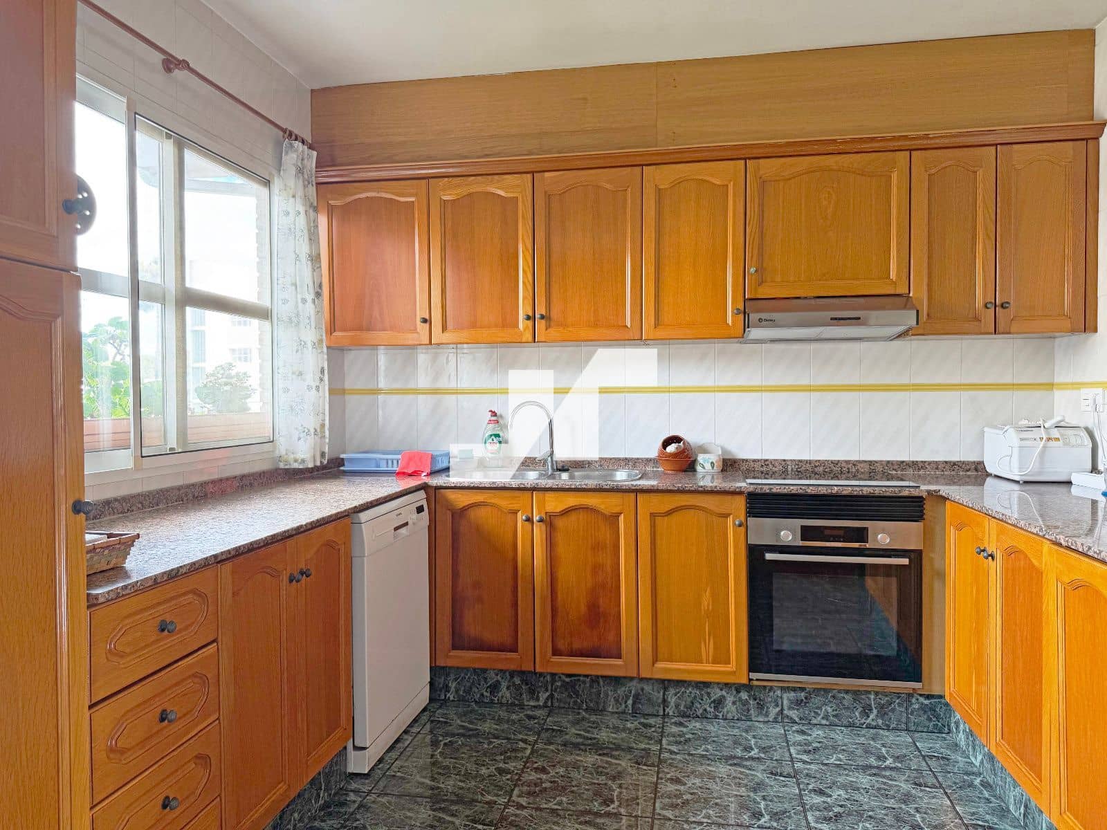 6 quarto Casa em Banda para venda em Burriana / Borriana com garagem - 240 000 € (Ref: 9542951)