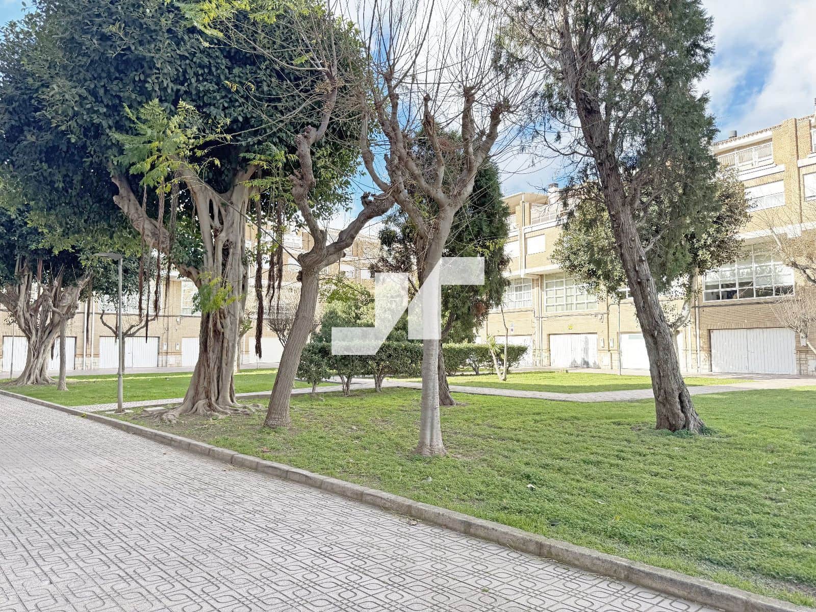 6 quarto Casa em Banda para venda em Burriana / Borriana com garagem - 240 000 € (Ref: 9542951)