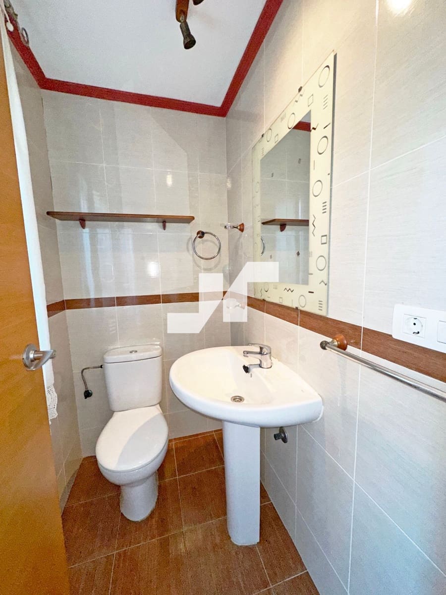 4 bedroom Flat for sale in Vila-real with garage - € 240,000 (Ref: 9553221)