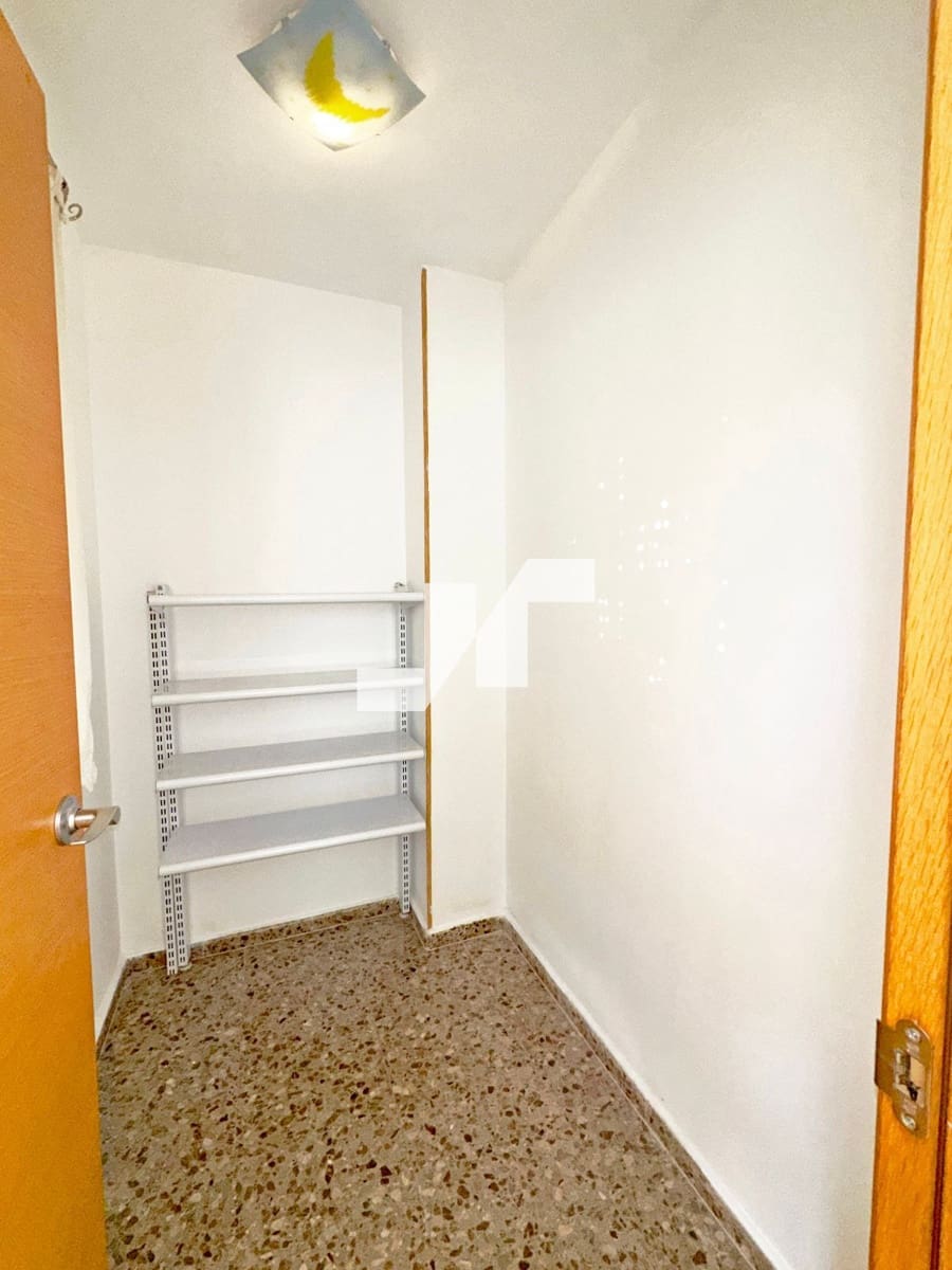 4 bedroom Flat for sale in Vila-real with garage - € 240,000 (Ref: 9553221)