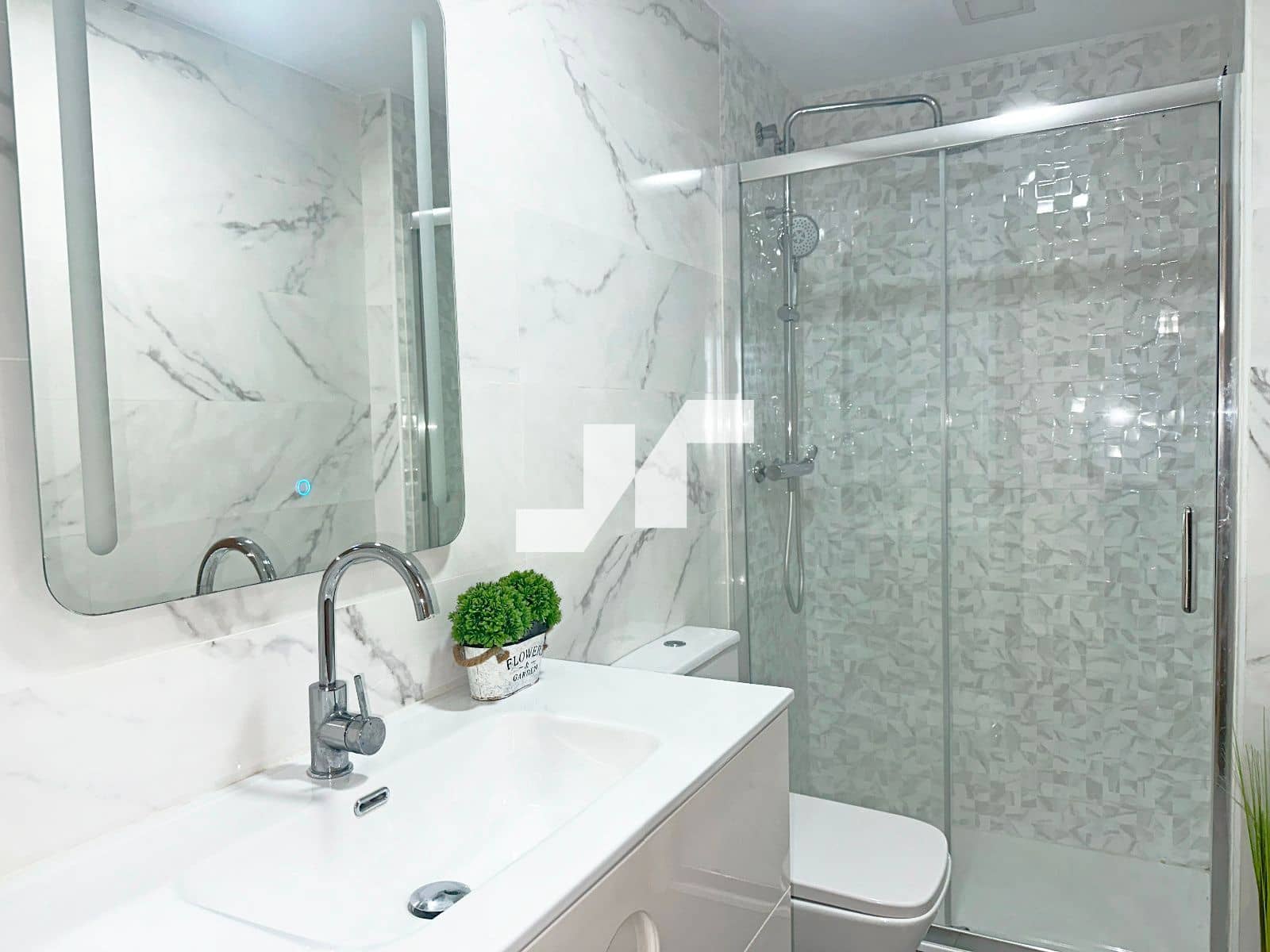 4 bedroom Flat for sale in Vila-real with garage - € 240,000 (Ref: 9553221)