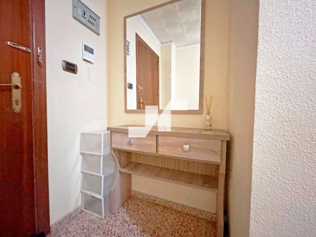 4 chambre Appartement à vendre à Vila-real - 150 000 € (Ref: 9567891)
