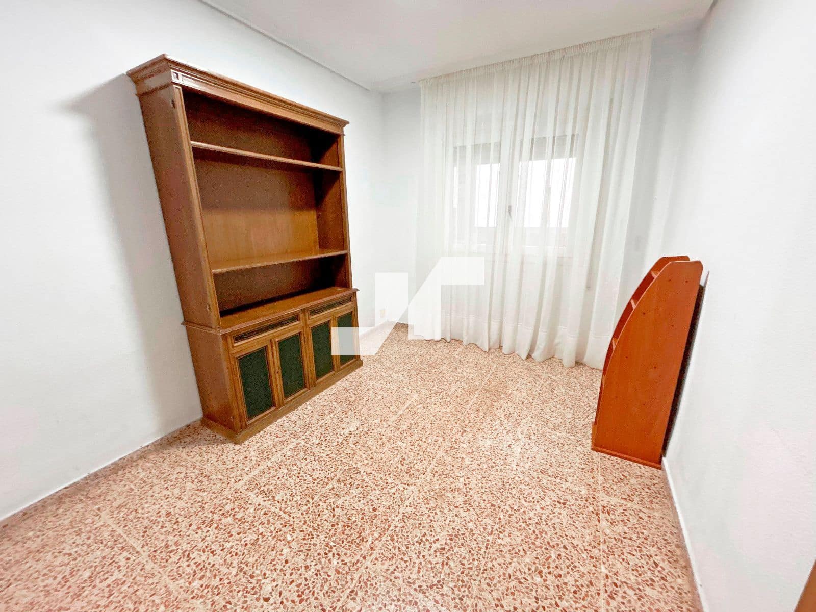 4 bedroom Flat for sale in Vila-real - € 150,000 (Ref: 9567891)