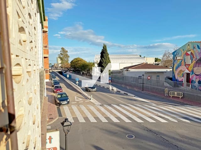 Piso de 3 habitaciones en Oropesa  en venta - 146.000 € (Ref: 9581389)