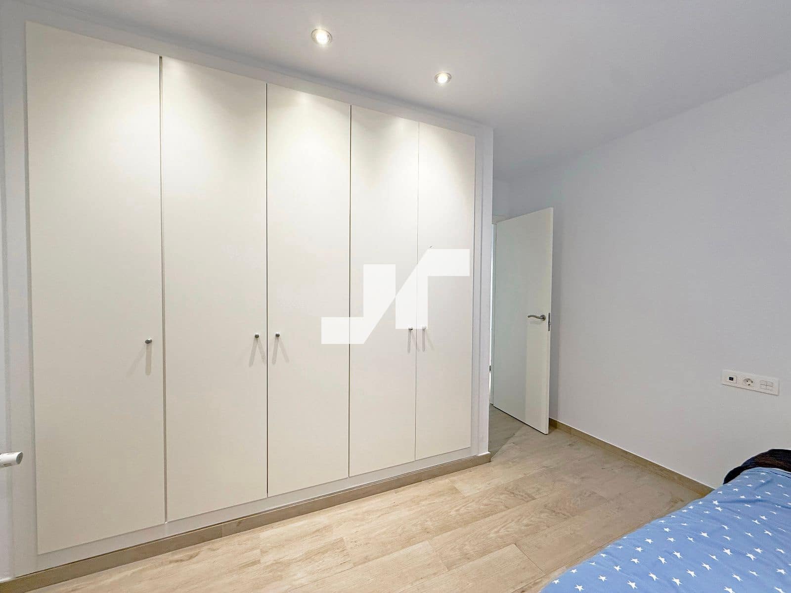 3 bedroom Villa for sale in Castello de la Plana - € 415,000 (Ref: 9590411)