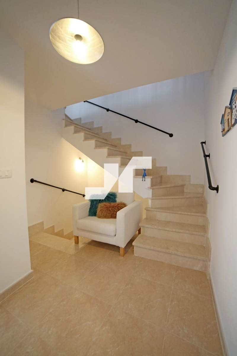 3 makuuhuone Omakotitalo myytävänä paikassa Burriana / Borriana mukana 
autotalli - 270 000 € (Ref: 9594489)