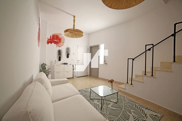 3 makuuhuone Omakotitalo myytävänä paikassa Burriana / Borriana mukana 
autotalli - 270 000 € (Ref: 9594489)