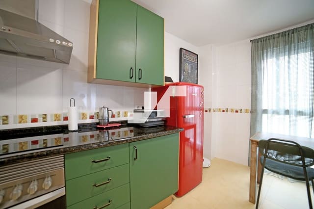 3 makuuhuone Omakotitalo myytävänä paikassa Burriana / Borriana mukana 
autotalli - 270 000 € (Ref: 9594489)