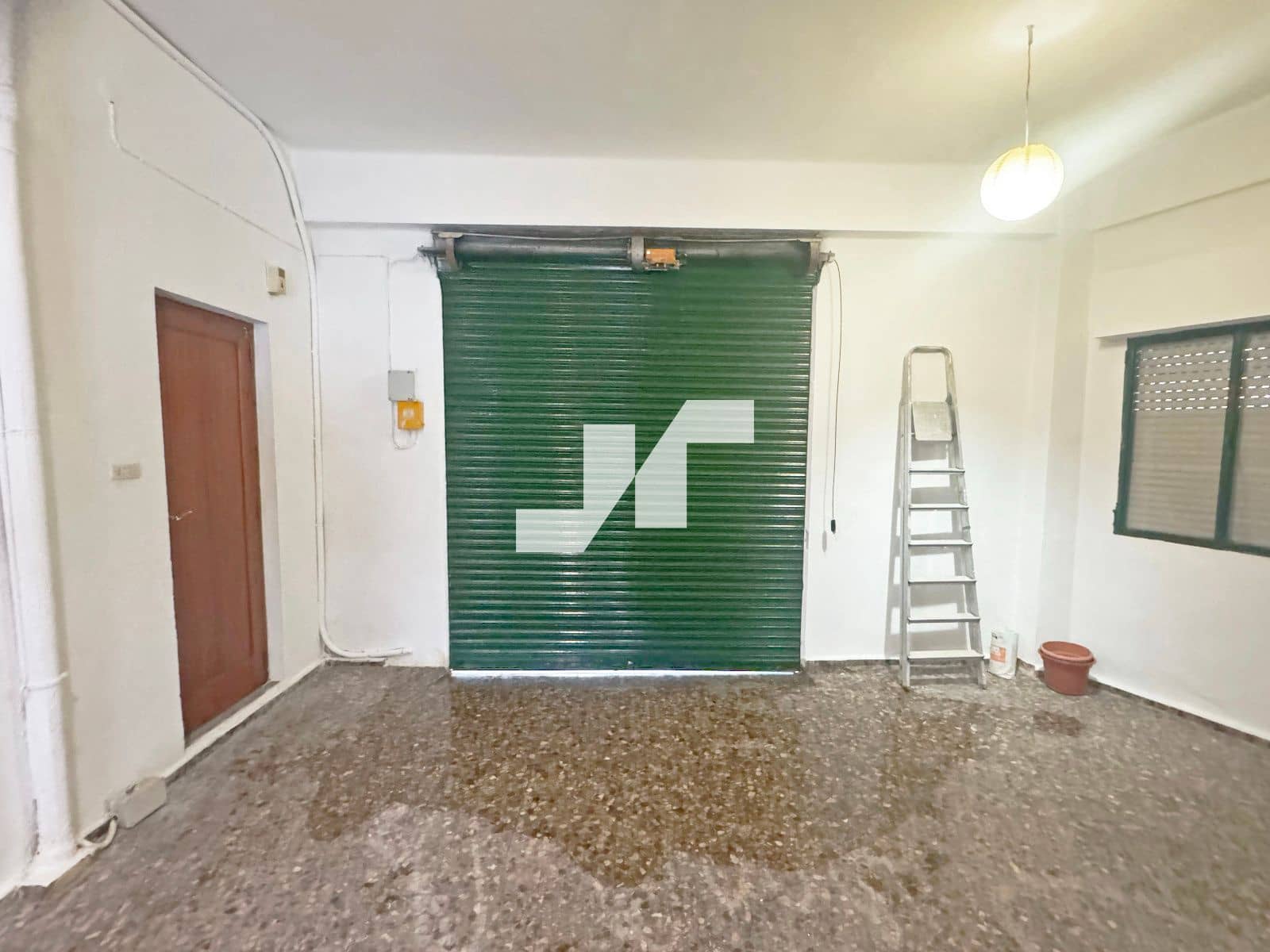 Commercial for rent in Burriana / Borriana with garage - € 300 (Ref: 9646339)