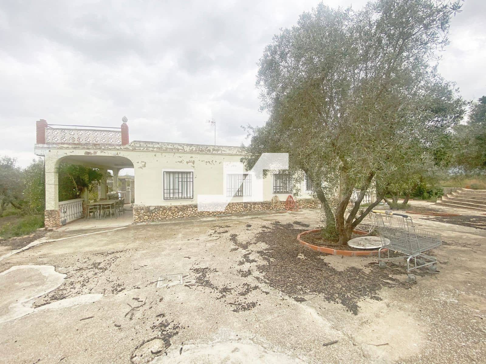 Chalet de 5 habitaciones en Vilamarxant / Villamarchante en venta con piscina - 250.000 € (Ref: 9650575)