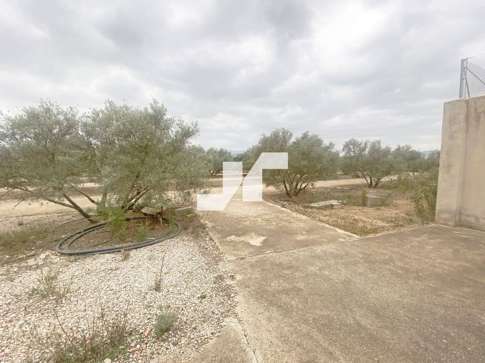 Chalet de 5 habitaciones en Vilamarxant / Villamarchante en venta con piscina - 250.000 € (Ref: 9650575)