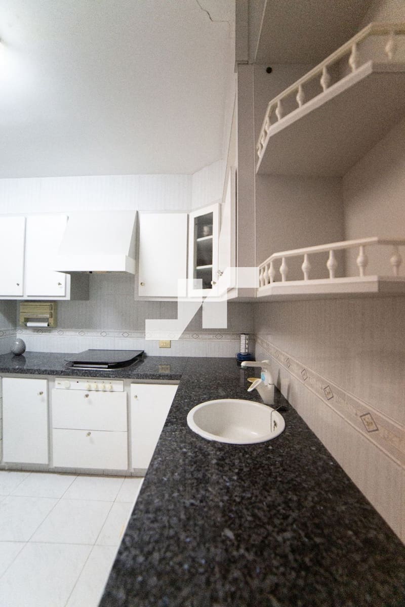 5 chambre Villa/Maison à vendre à Castello de la Plana - 169 000 € (Ref: 9654431)