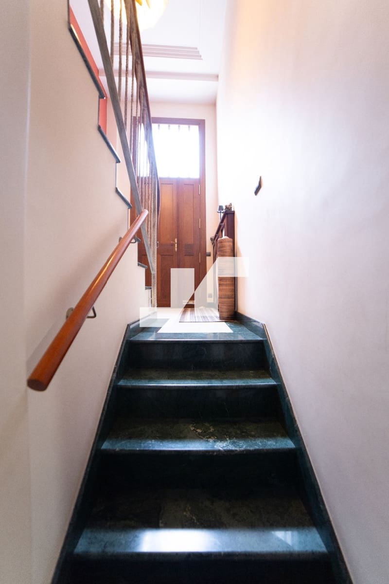 5 bedroom Villa for sale in La Vall d'Uixo with garage - € 388,000 (Ref: 9655741)