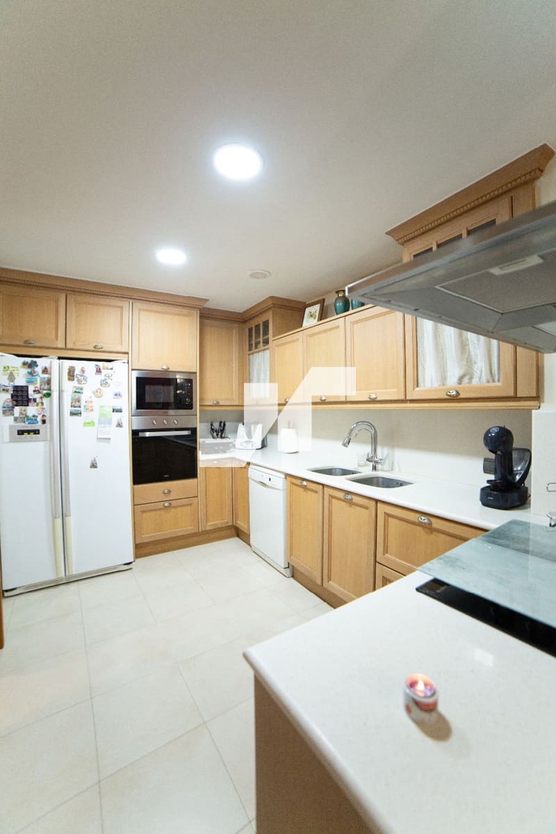 5 bedroom Villa for sale in La Vall d'Uixo with garage - € 388,000 (Ref: 9655741)