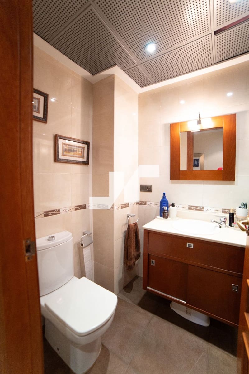 5 bedroom Villa for sale in La Vall d'Uixo with garage - € 388,000 (Ref: 9655741)