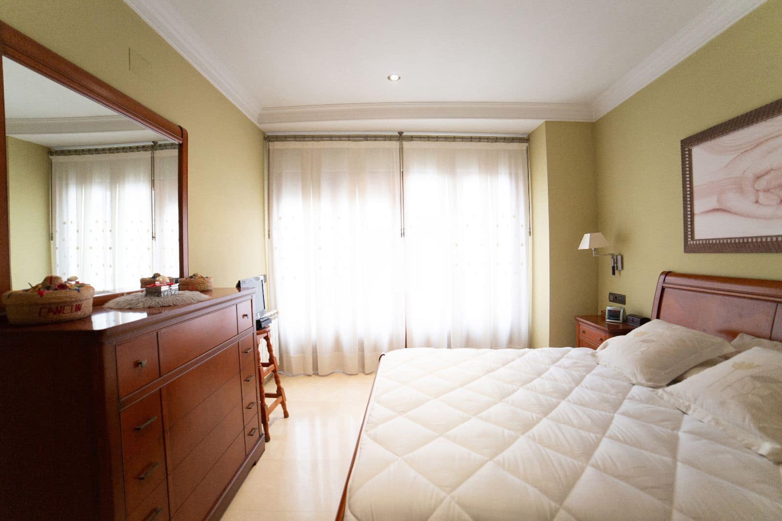 5 bedroom Villa for sale in La Vall d'Uixo with garage - € 388,000 (Ref: 9655741)