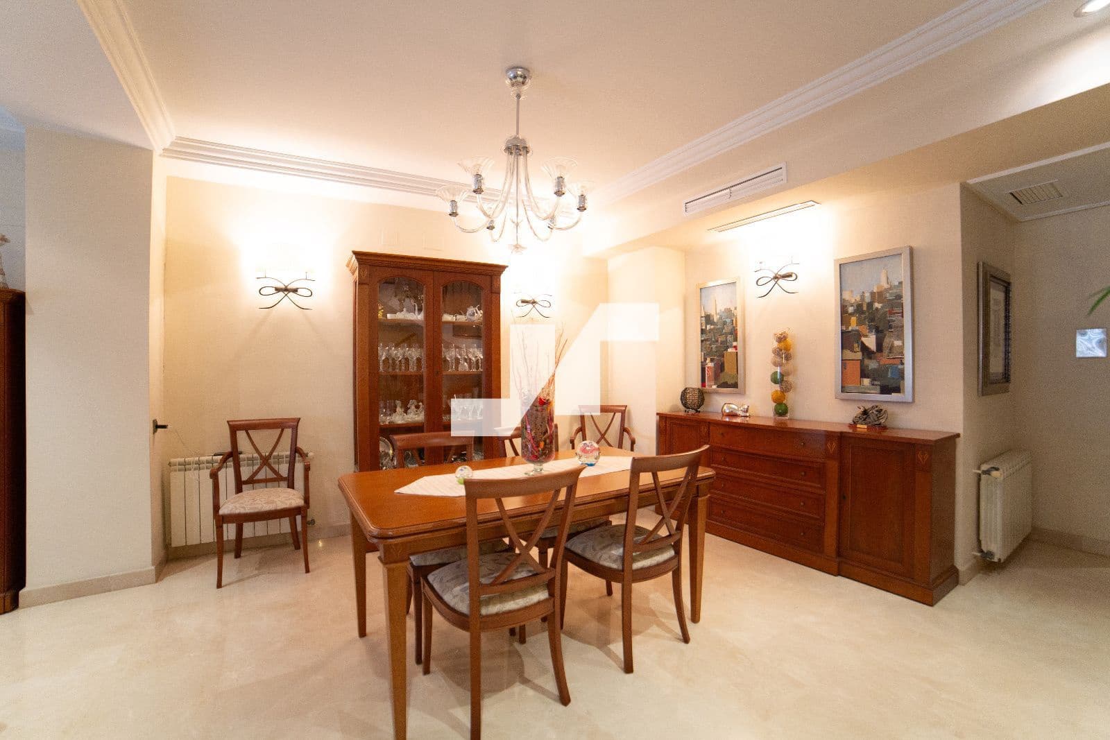 5 bedroom Villa for sale in La Vall d'Uixo with garage - € 388,000 (Ref: 9655741)