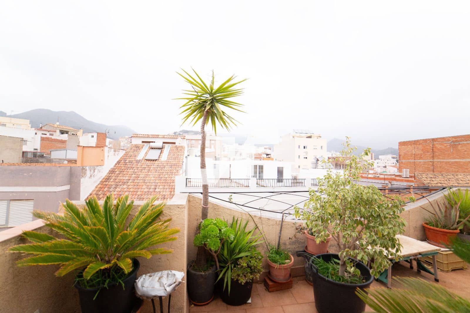 5 bedroom Villa for sale in La Vall d'Uixo with garage - € 388,000 (Ref: 9655741)