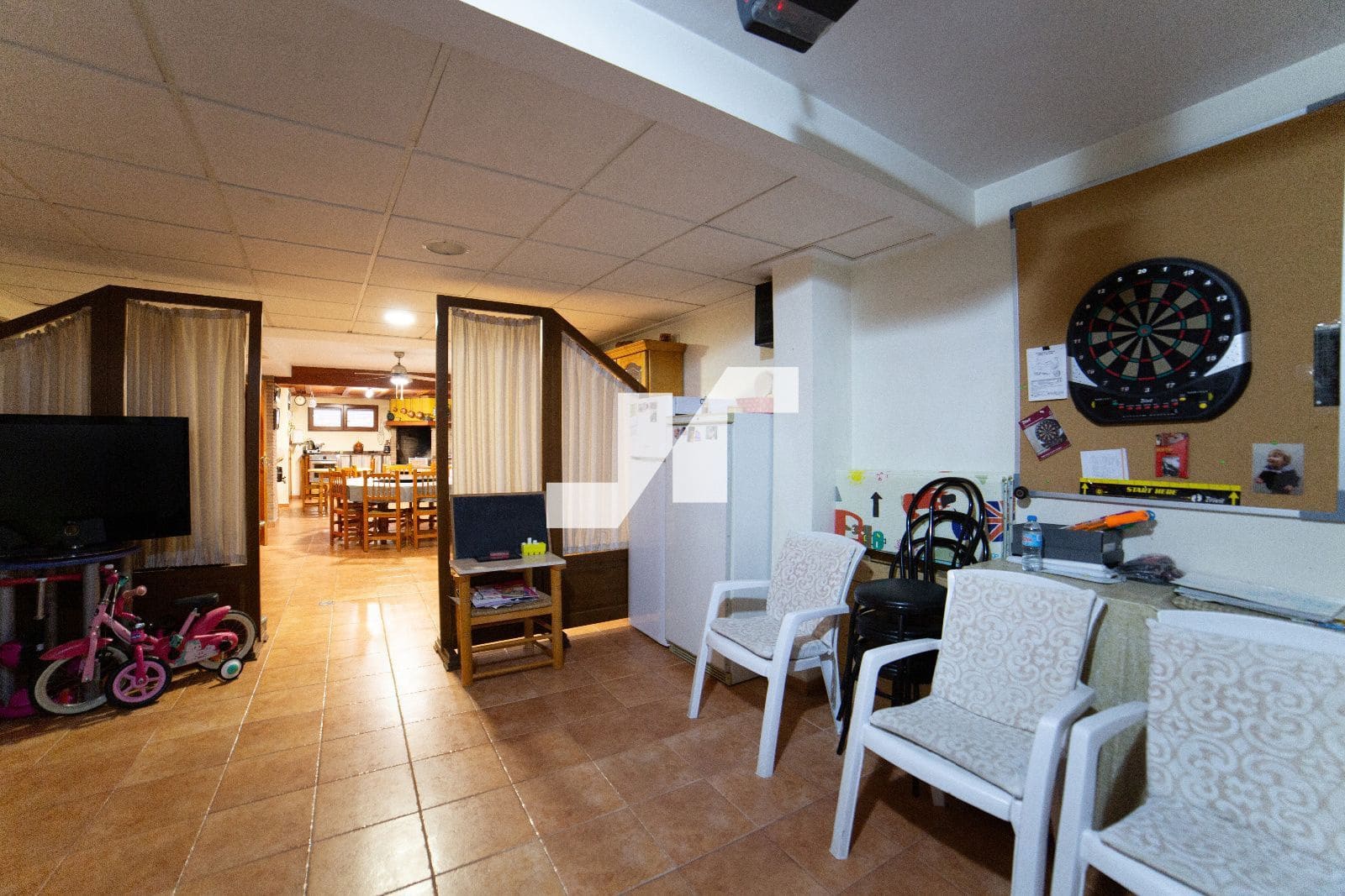 5 bedroom Villa for sale in La Vall d'Uixo with garage - € 388,000 (Ref: 9655741)