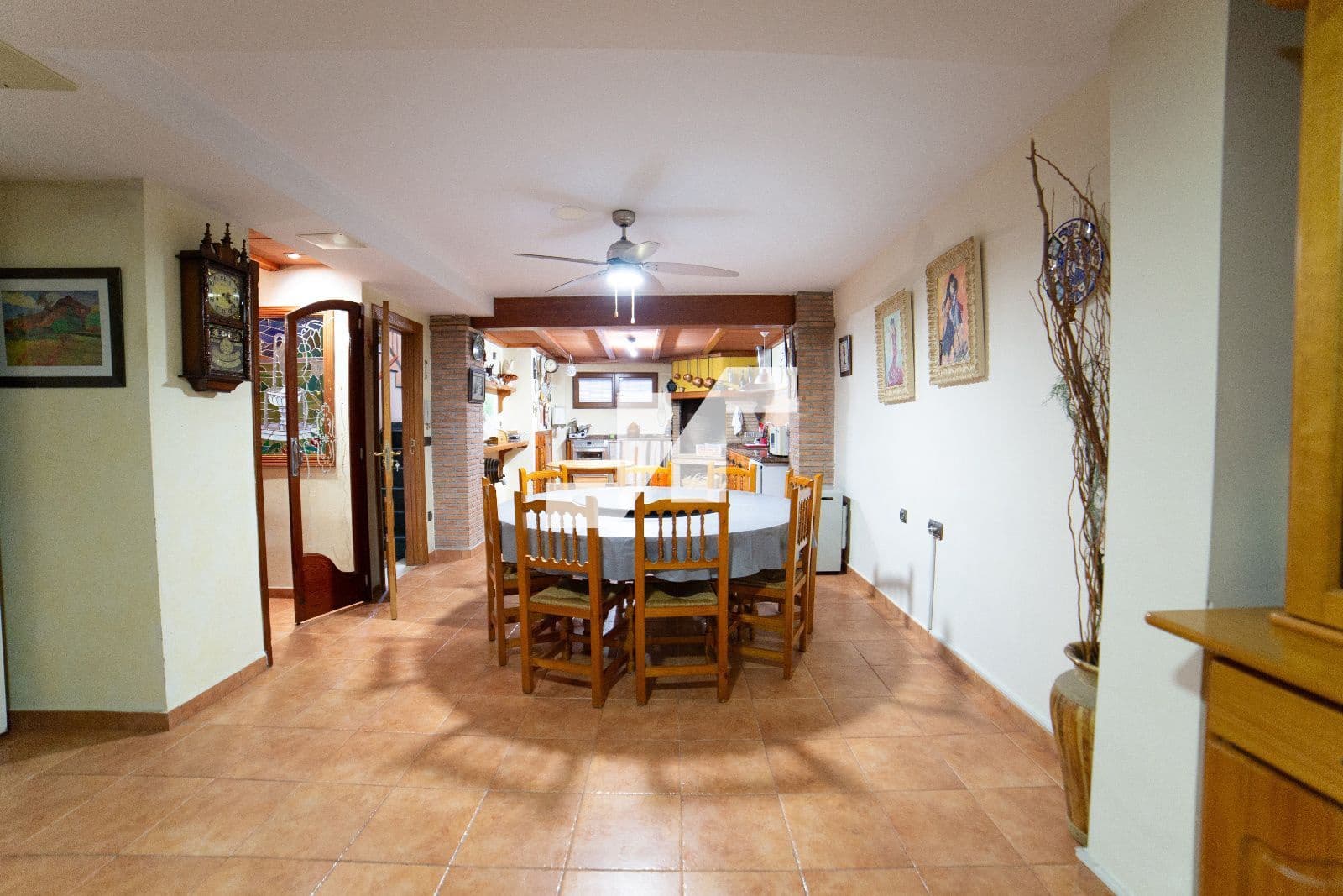 5 bedroom Villa for sale in La Vall d'Uixo with garage - € 388,000 (Ref: 9655741)