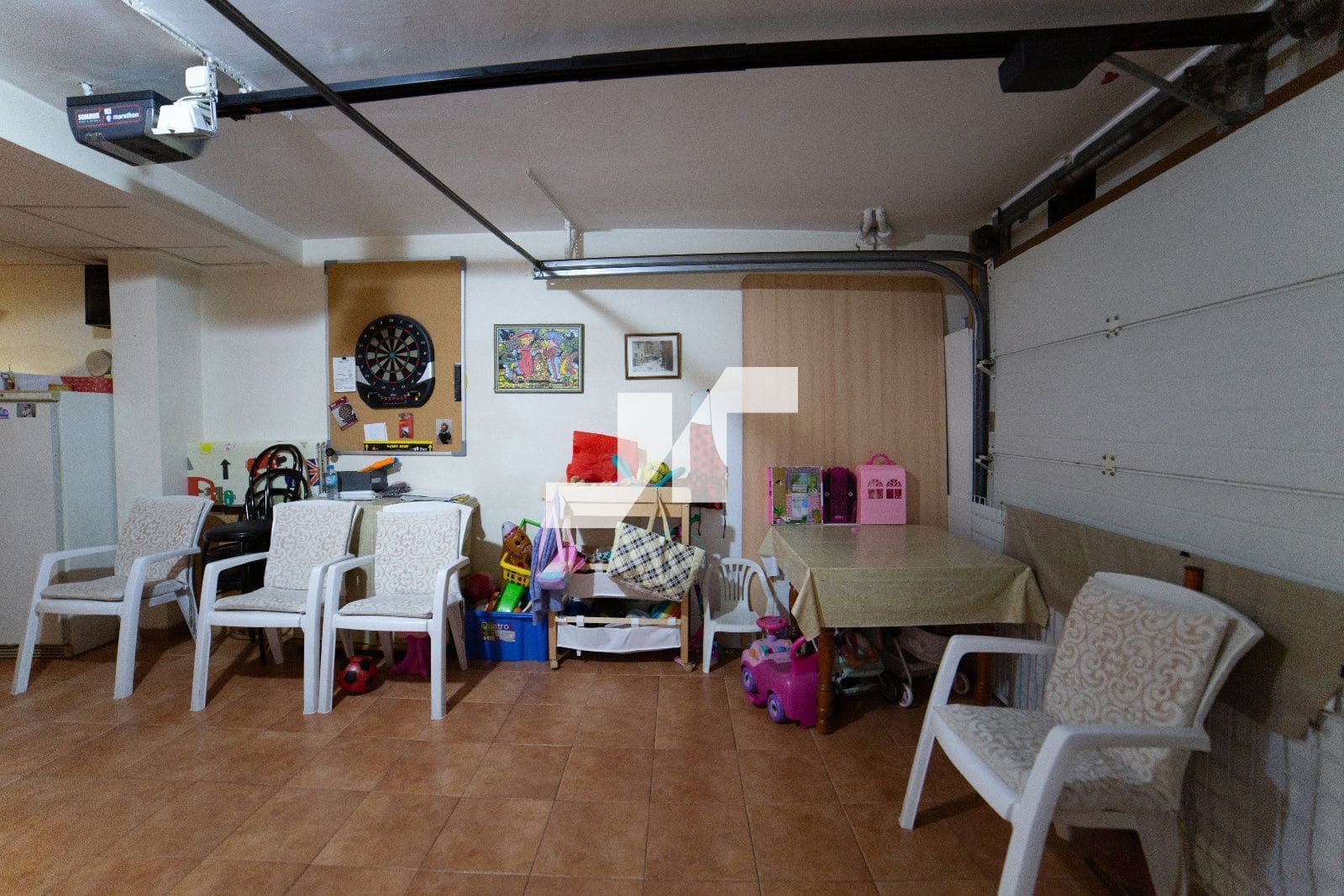 5 bedroom Villa for sale in La Vall d'Uixo with garage - € 388,000 (Ref: 9655741)