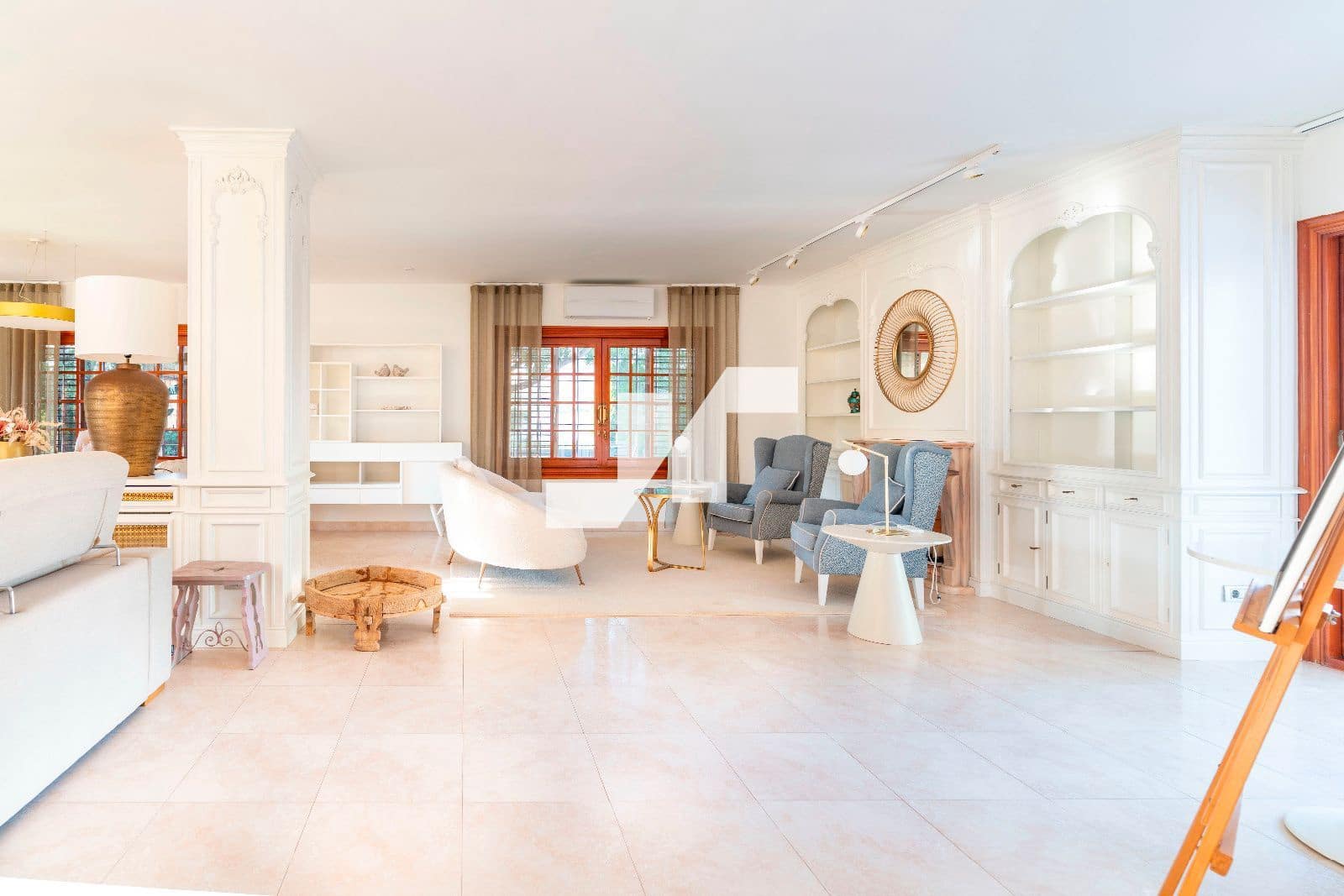 5 slaapkamer Villa te koop in Benicassim met zwembad garage - € 1.690.000 (Ref: 9656606)