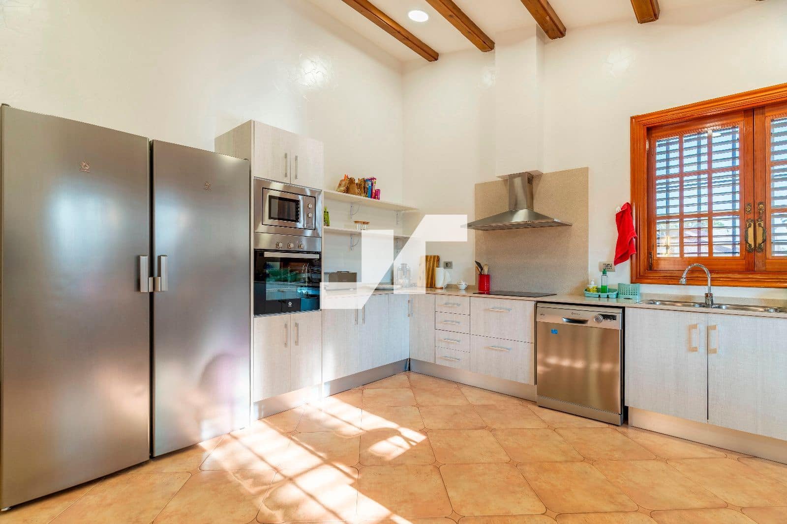 5 slaapkamer Villa te koop in Benicassim met zwembad garage - € 1.690.000 (Ref: 9656606)