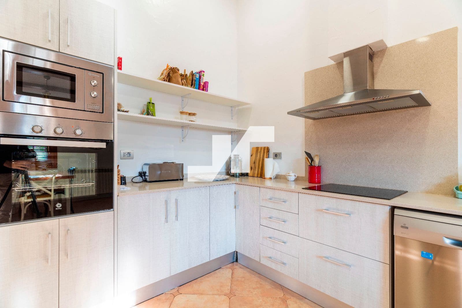 5 slaapkamer Villa te koop in Benicassim met zwembad garage - € 1.690.000 (Ref: 9656606)