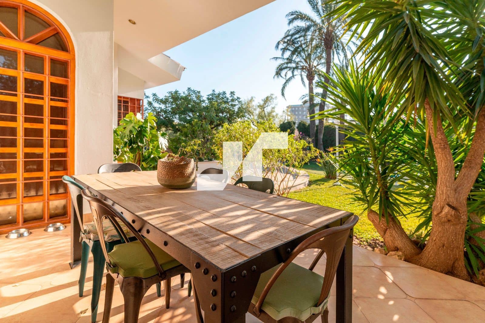 5 slaapkamer Villa te koop in Benicassim met zwembad garage - € 1.690.000 (Ref: 9656606)